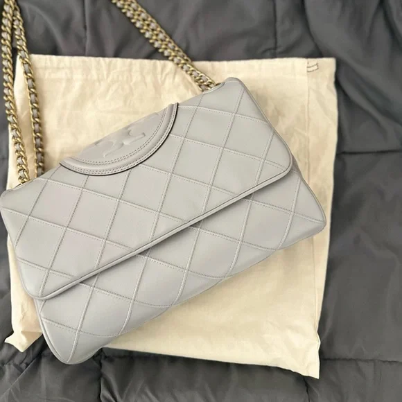 Tory Burch Fleming Soft Convertible Shoulder Bag – Bay Gray - Picture 6 of 16